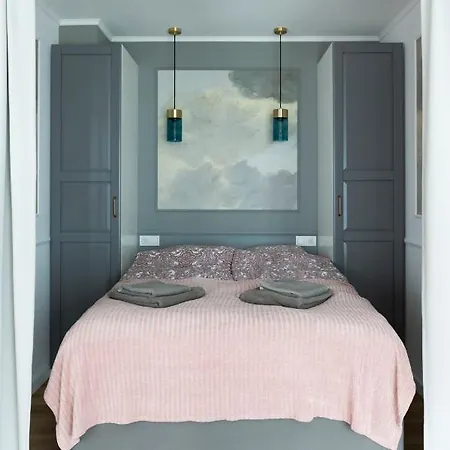 Heaven In The Old Town With Private Parking *