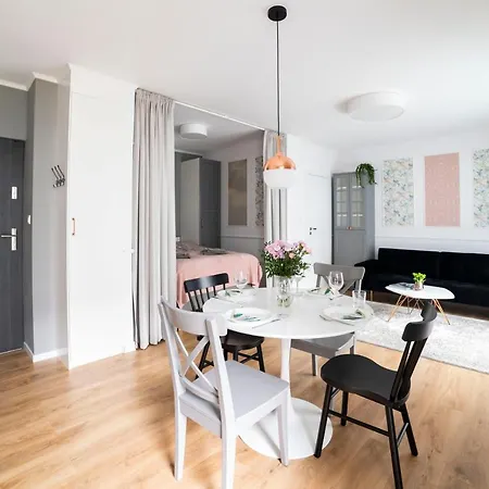 Heaven In The Old Town With Private Parking Apartment