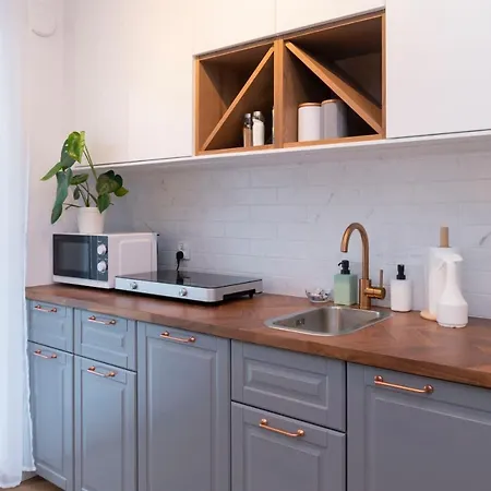 Heaven In The Old Town With Private Parking *